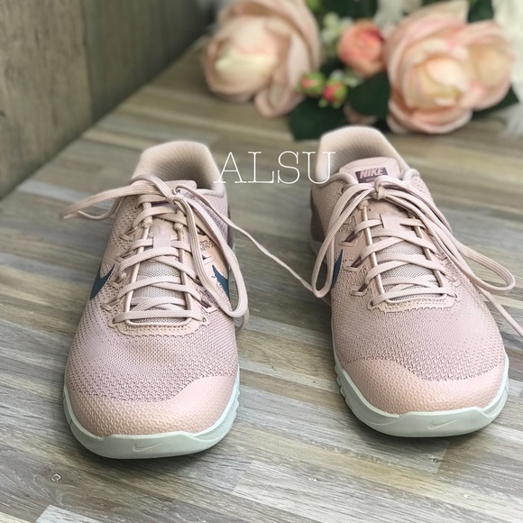 NWT Nike Metcon 4 Particle Beige W AUTHENTIC - Picture 4 of 8